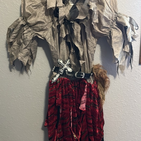 Halloween costume Lil Red Riding Hood - Picture 2 of 8